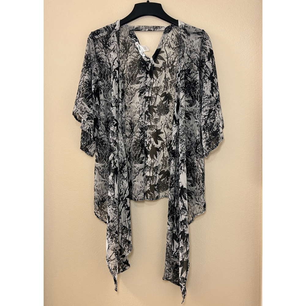 Say What? Y2K Women's Size L Black and White Floral Front Tie Blouse Lightweight